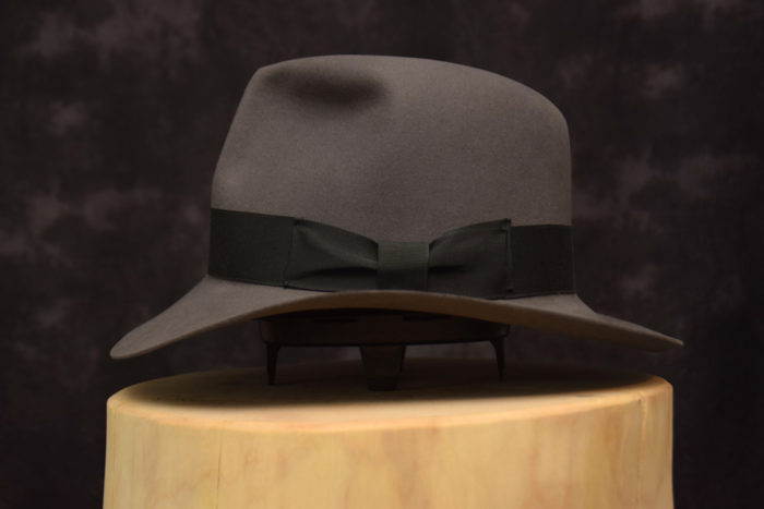 stone grey fedora hut hat raiders 2