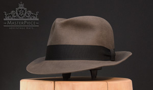 Trilby in Smoke-Grey