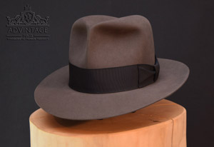 Clipper Fedora Hut in Smoke Grey / 45mm Ripsband