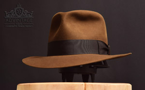 Kingdom Fedora hat in Bright-Sable