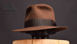 Read more about the article Temple Fedora hat in True-Sable