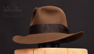 Read more about the article Temple Fedora hat – Mine scene – in Sable