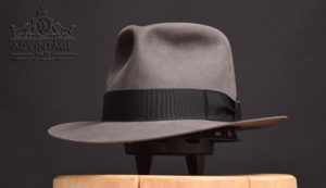 Mehr über den Artikel erfahren adVintage MasterPiece Kingdom Fedora Hat in Imperial-Grey