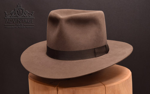 Custom Fedora hat in Smoke-Grey