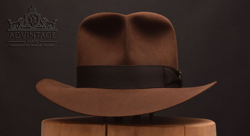 adVintage MasterPiece Raider Fedora Hut (Ravenbar Szene) in True-Sable