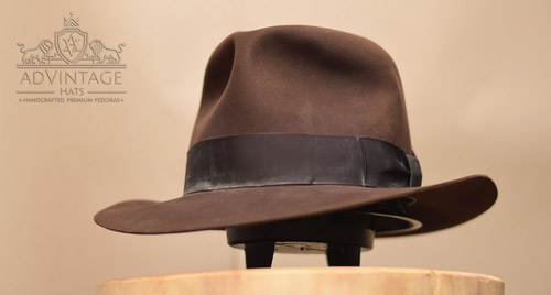 Crusader Fedora hat in True-Sable im Used-Look