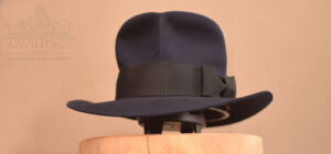 Read more about the article Custom Fedora Hat in Midnight-Blue