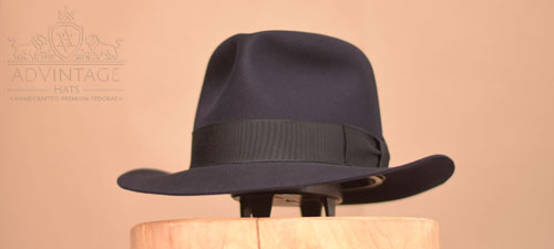 Crusader Fedora Hut in Midnight-Blue