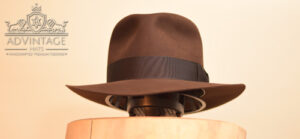 Mehr über den Artikel erfahren Temple Fedora Hut in True-Sable (Custom)